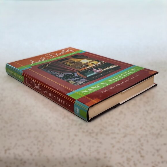 Aunt Dimity and the Next of Kin Book - Picture 2 of 3